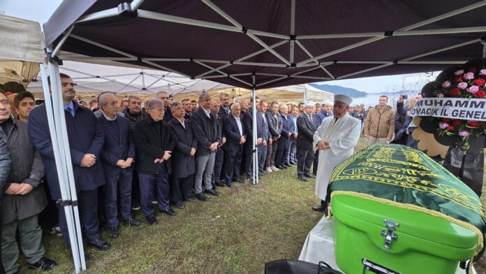 TBMM-Eski-Baskani-Mehmet-Ali-Sahinin-babasi-topraga-verildi